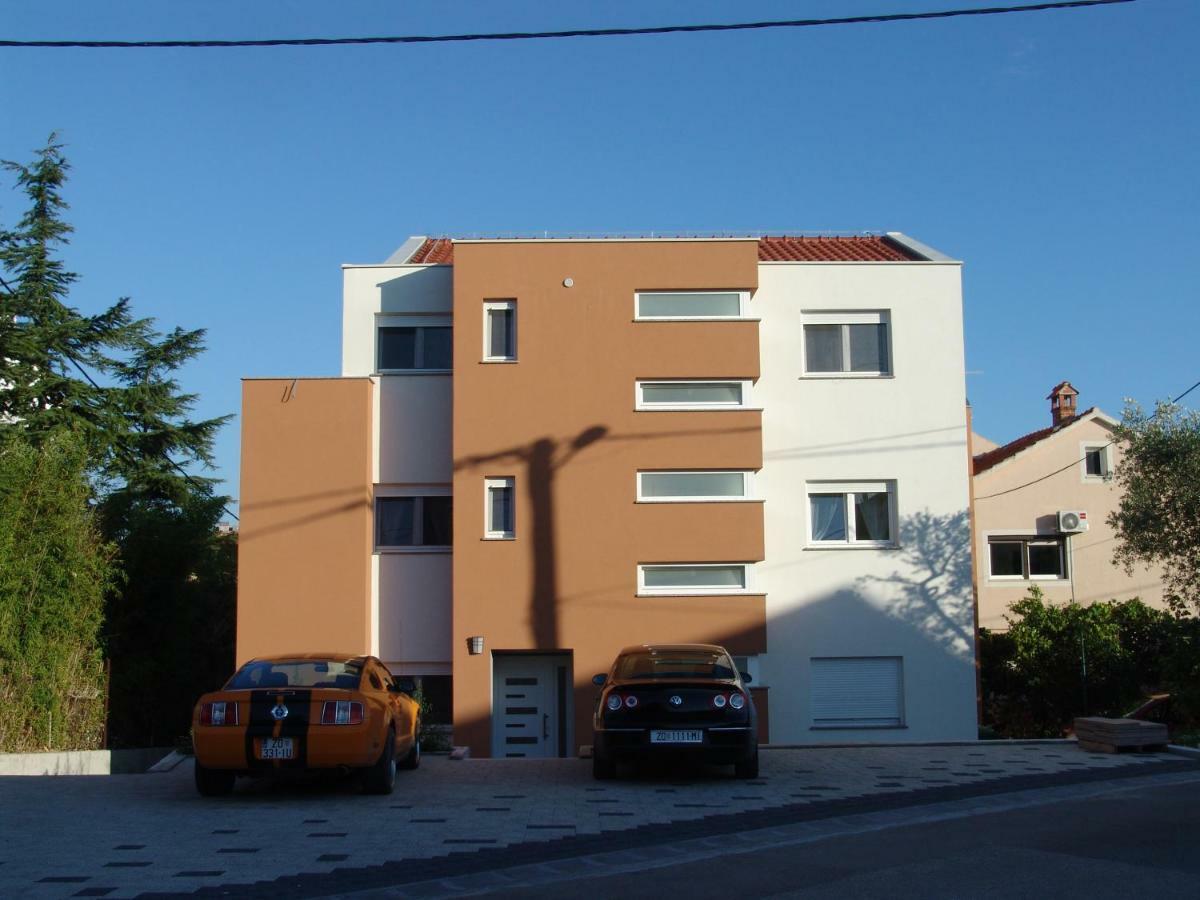 Apartments Ivanov Zara Esterno foto
