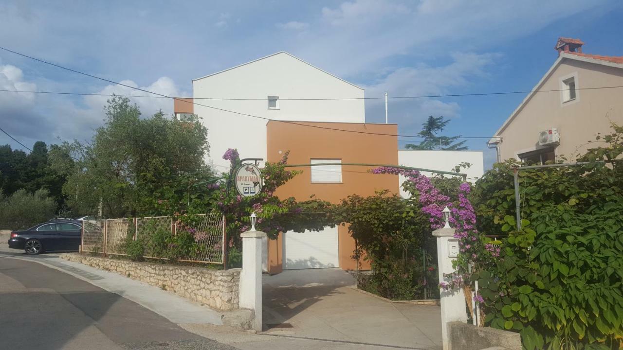 Apartments Ivanov Zara Esterno foto